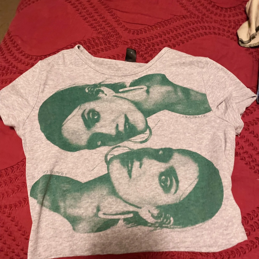 Graphic tee